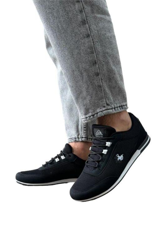 Men's Sneakers Black and white