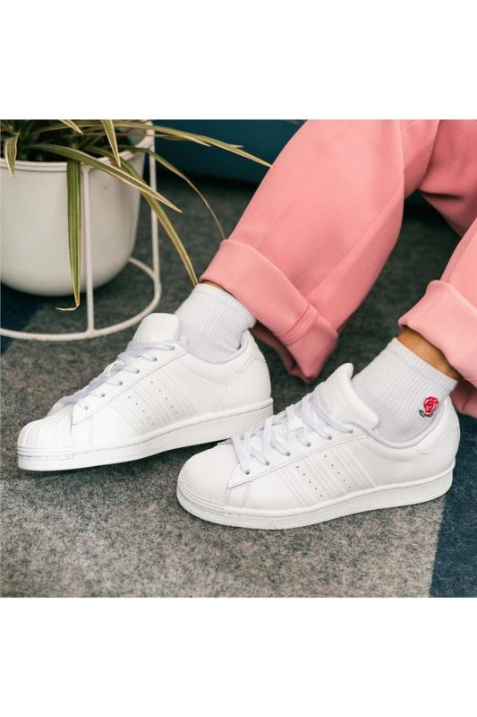 Women's Casual Sneaker Walking Shoes Superstar W Fv3285