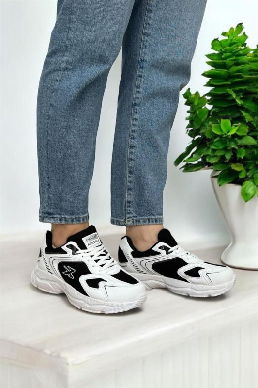 Unisex Water Repellent Sneakers WHITE BLACK