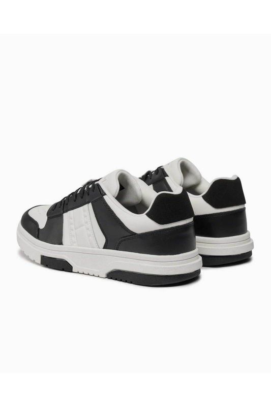 Brooklyn Leather Low Top Sneakers